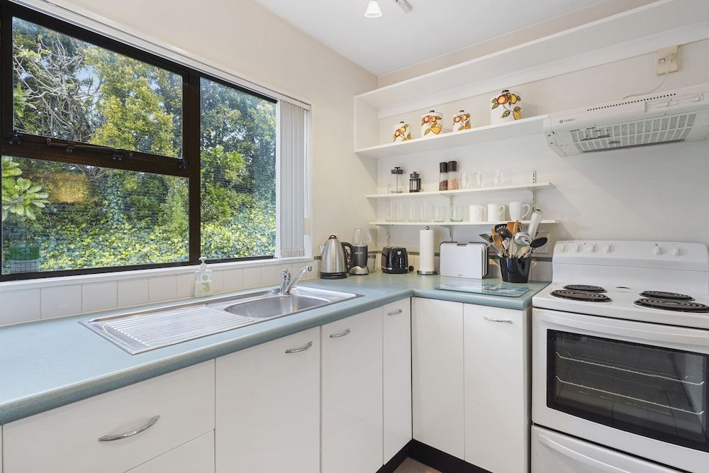 undefined Stylish Central 2BR Apt nr Hospital 9