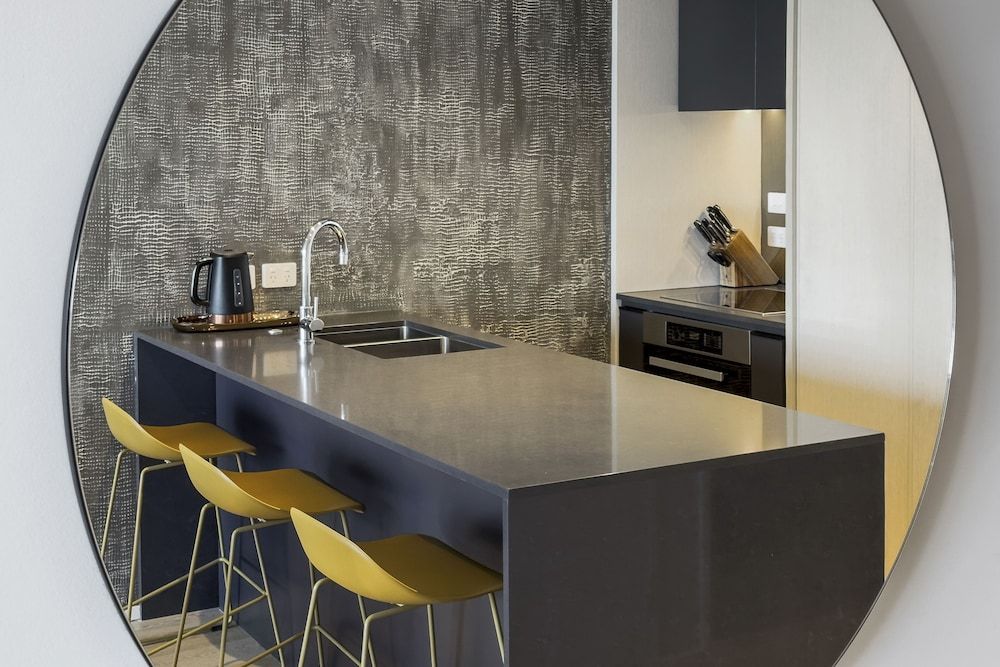 undefined Laid back living with city views 10