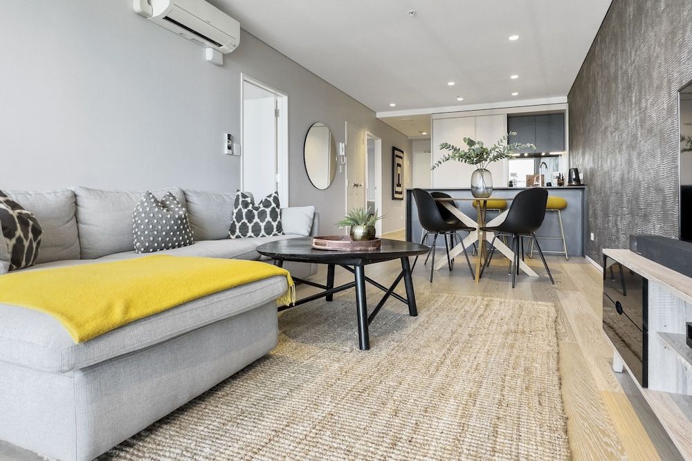 Laid back living with city views Deluxe Apartment 12