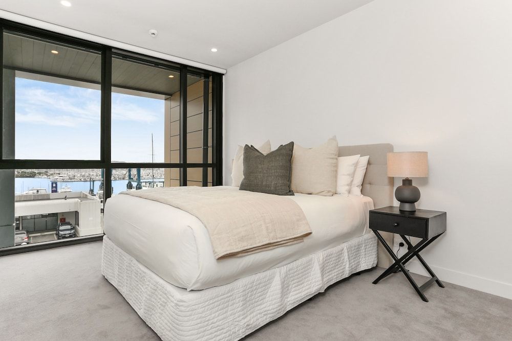 Modern oasis in Wynyard Quarter Deluxe Apartment, 2 Bedrooms 4