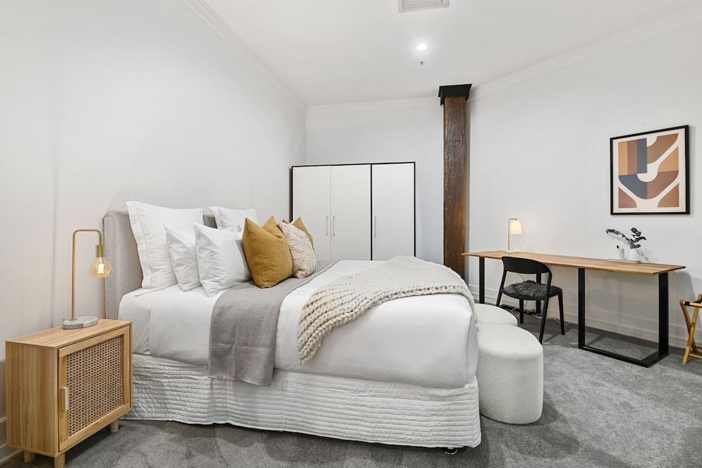 undefined Modern space in iconic heritage building 4