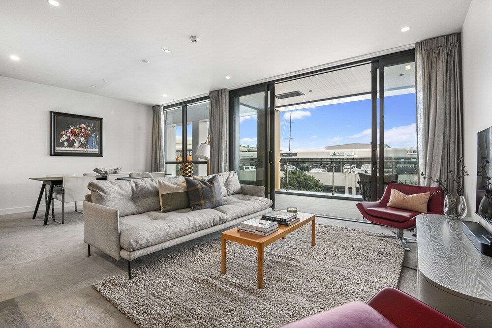 undefined Chic contemporary in Wynyard Quarter 10