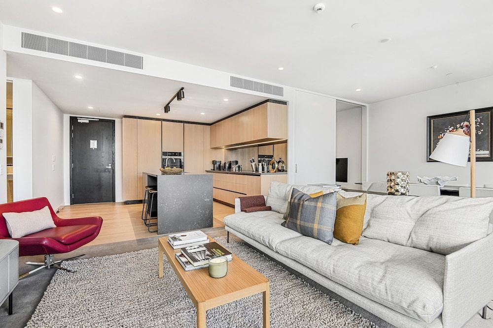 Chic contemporary in Wynyard Quarter Deluxe Apartment 11