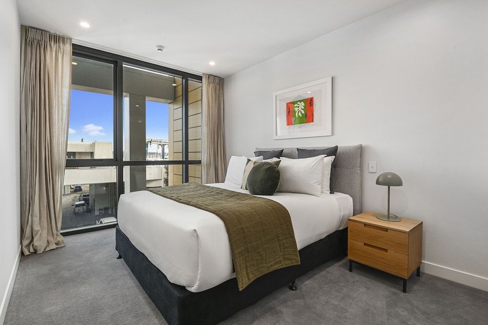 undefined Chic contemporary in Wynyard Quarter 4