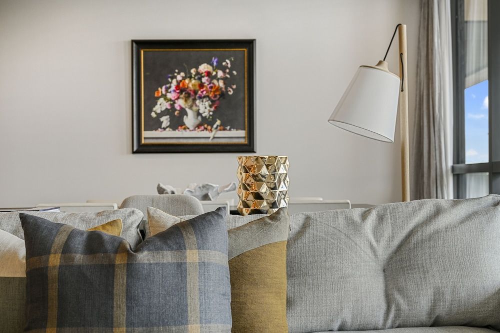 Chic contemporary in Wynyard Quarter Deluxe Apartment 12