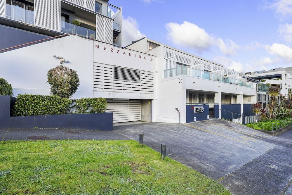 undefined Ponsonby delight with Free Parking 2