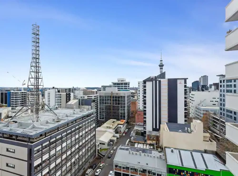 undefined Central City 1Br Apartment