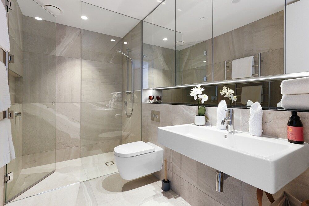 Modern & elegant living Wynyard Quarter Deluxe Apartment 21