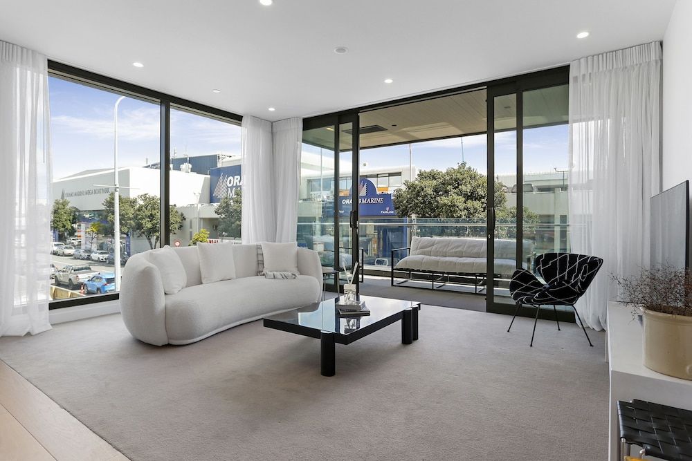 undefined Modern & elegant living Wynyard Quarter