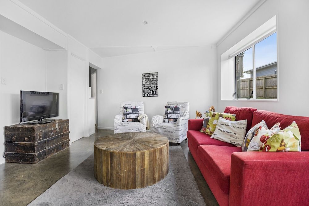 Bright 3-Bedroom Unit - WiFi & Parking Apartment 16