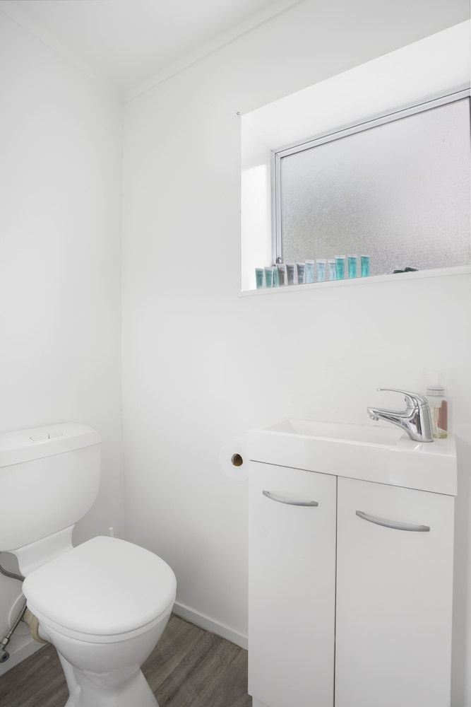 Bright 3-Bedroom Unit - WiFi & Parking Apartment 23