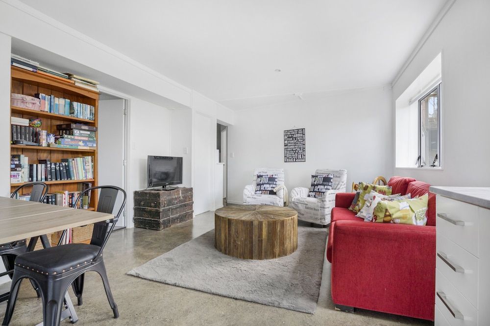 Bright 3-Bedroom Unit - WiFi & Parking Apartment 14