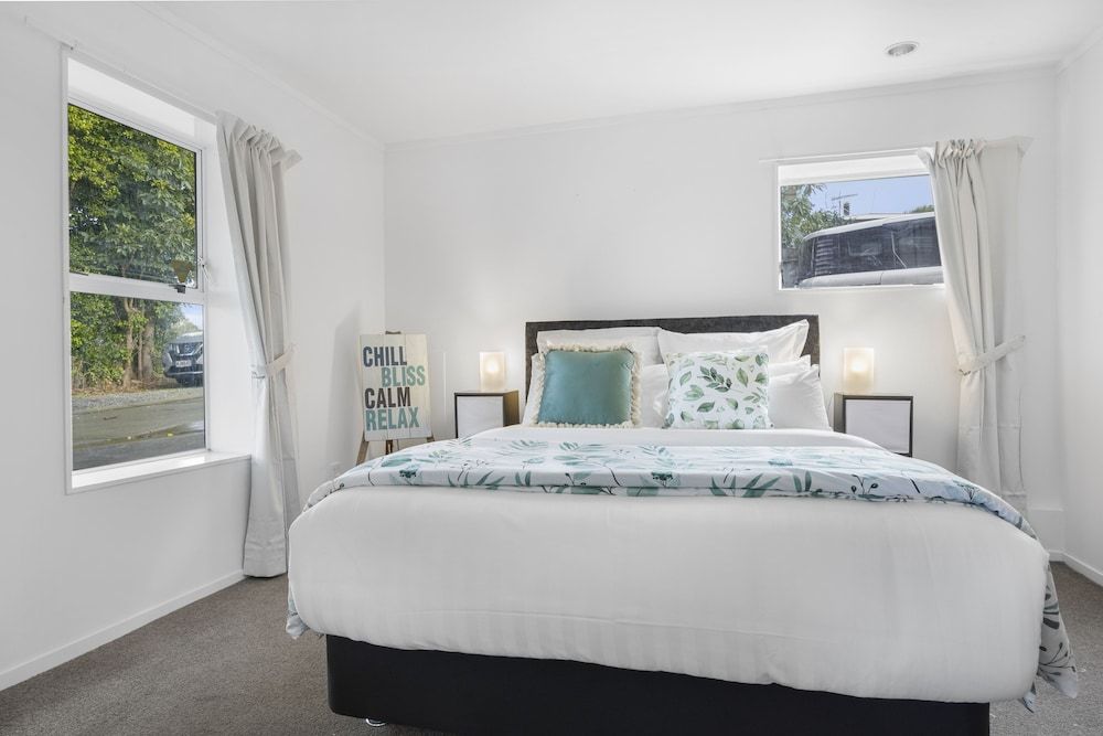 Bright 3-Bedroom Unit - WiFi & Parking Apartment 20