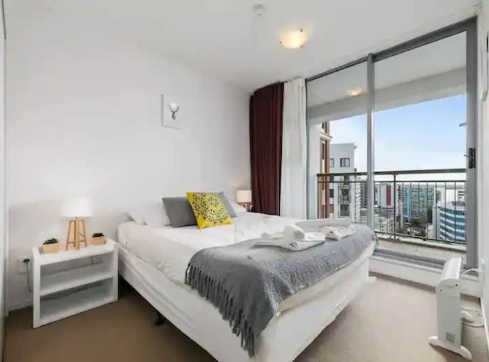 undefined Wonderful Apartment In Quiet Cbd Neighbourhood!