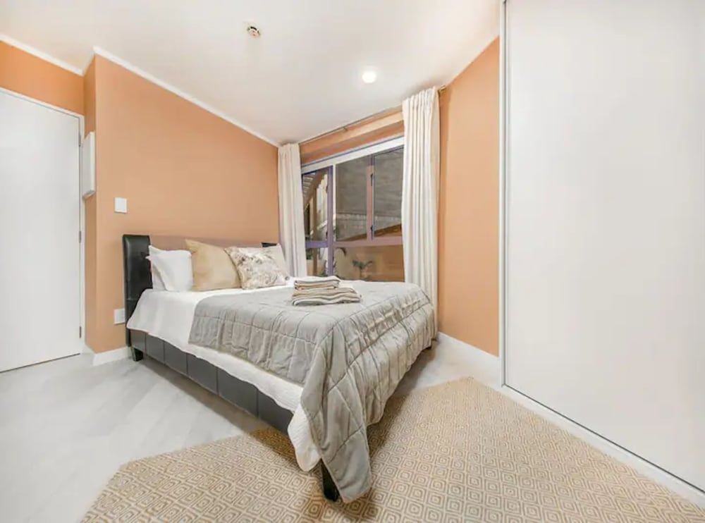 undefined Charming 1 Bedroom Apartment In Auckland 2