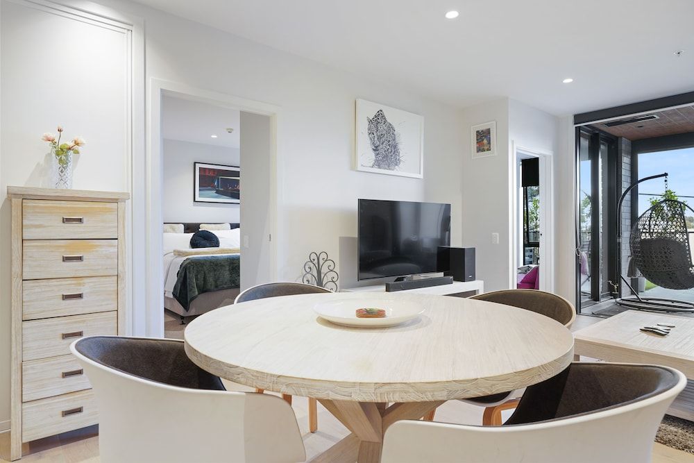 undefined Groovy Apt Close to Onehunga Mall Centre 3