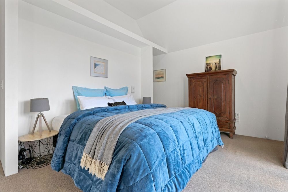 undefined CBD Spacious 3 Storey Terrace House 10