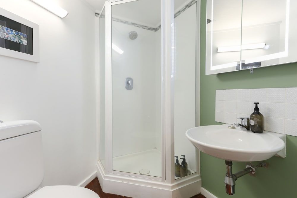 Contemporary and fun styled studio loft Deluxe Apartment 14