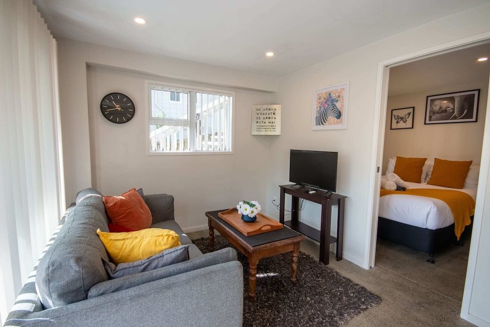 undefined Centrally Located 1 Bedroom Apartment in Auckland 9