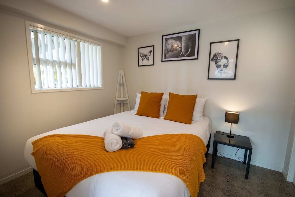 undefined Centrally Located 1 Bedroom Apartment in Auckland 5