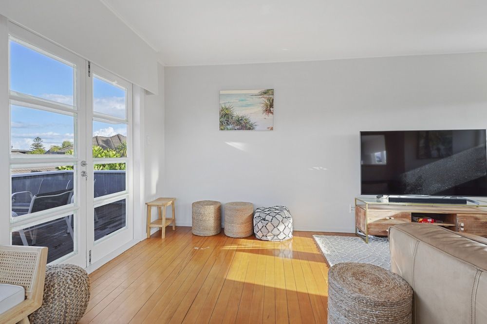 Amazing Home By Beach - Aircon-ed House 23