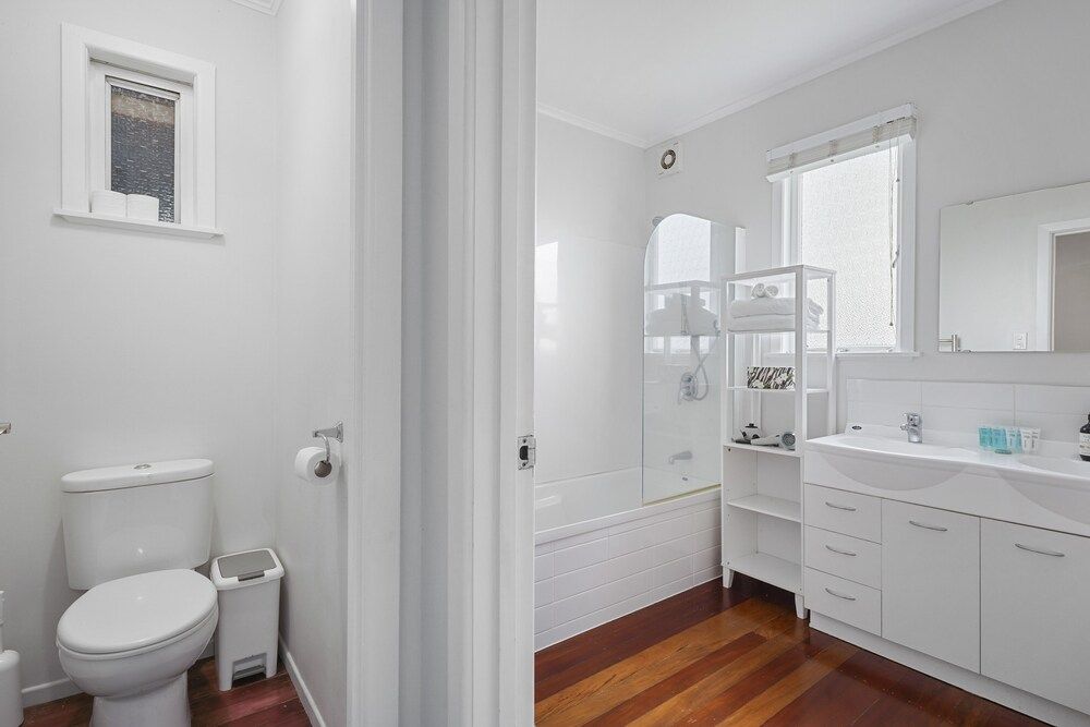 Amazing Home By Beach - Aircon-ed House 19