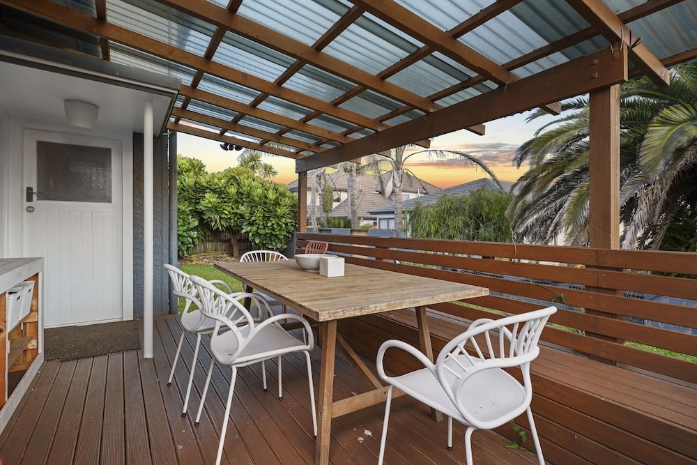 Amazing Home By Beach - Aircon-ed House 13