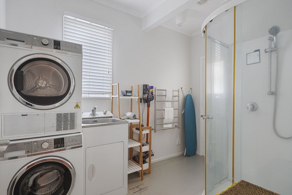 Amazing Home By Beach - Aircon-ed House 18