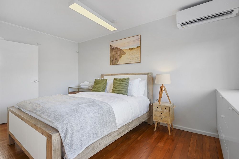 undefined Amazing Home By Beach - Aircon-ed 7