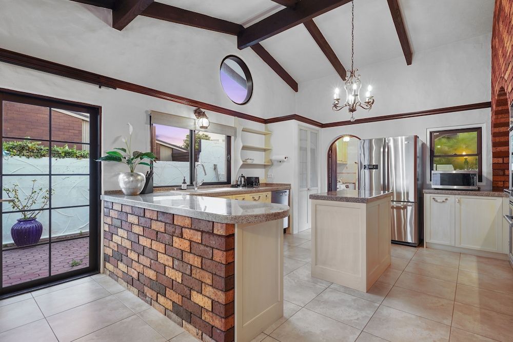 undefined Magnificent Beachfront Mansion - Pool 8