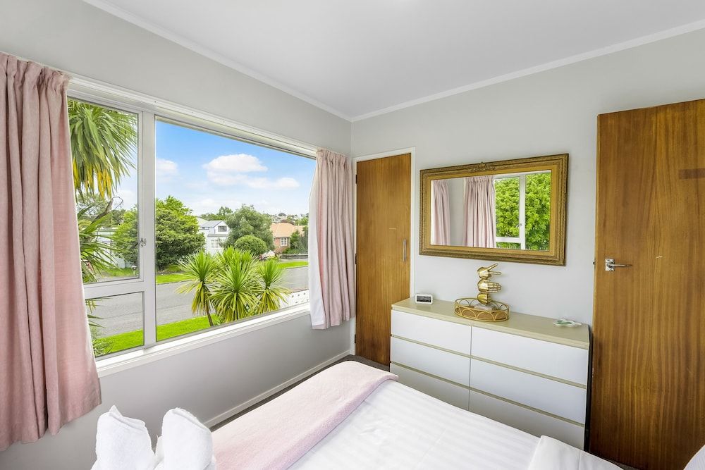 Inner City Retreat - WiFi - Netflix Apartment 10