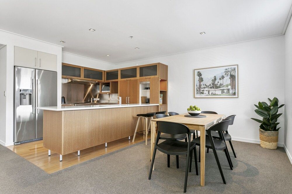 undefined Spacious viaduct sancturary 7