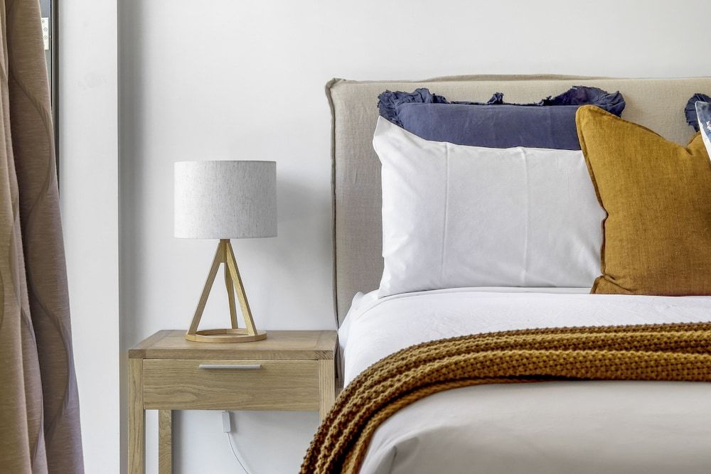 undefined Spacious viaduct sancturary 6