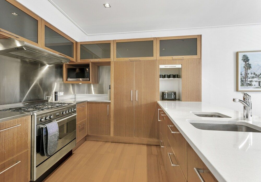 undefined Spacious viaduct sancturary 10