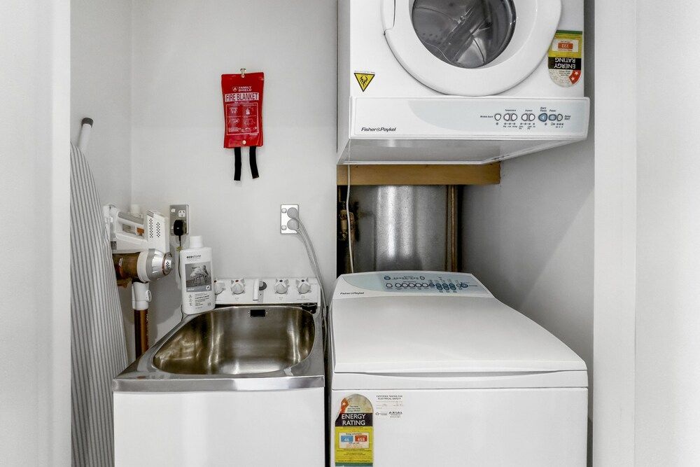 Spacious viaduct sancturary Deluxe Apartment 17