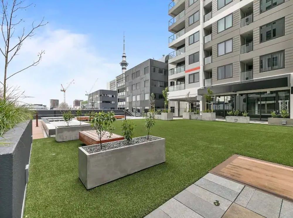 undefined Beautifully Modern Brand New Central Apartment