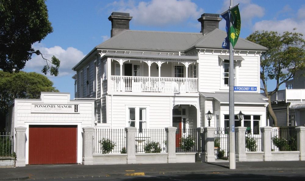 undefined Ponsonby Manor 6