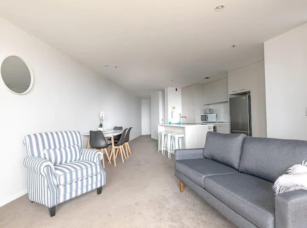 undefined Beautiful Sky Tower View Home W/ Free Parking 5