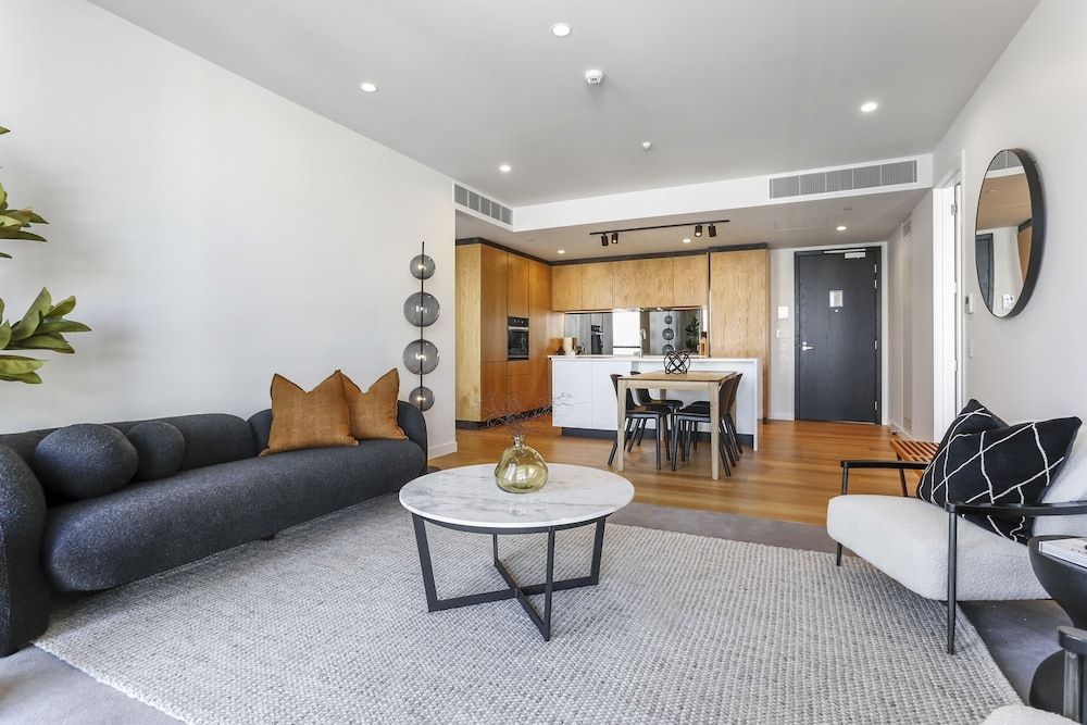 Modern tranquility in the city Deluxe Apartment 10