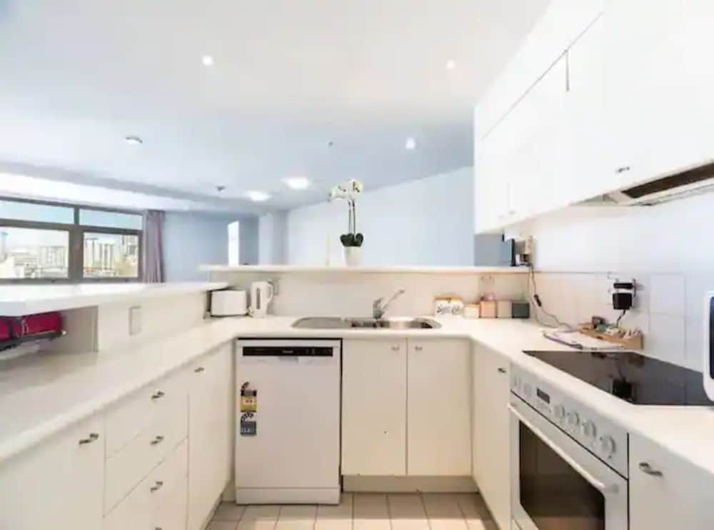 undefined Wonderful Apartment With Free Parking! 6