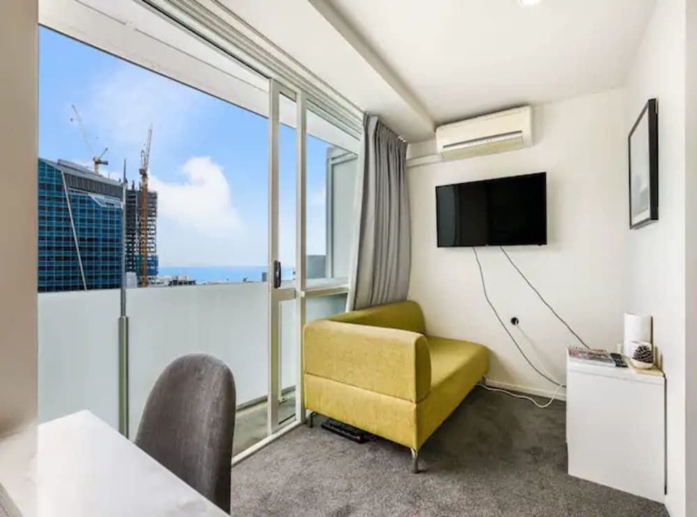 undefined Tidy Apartment With Balcony 8