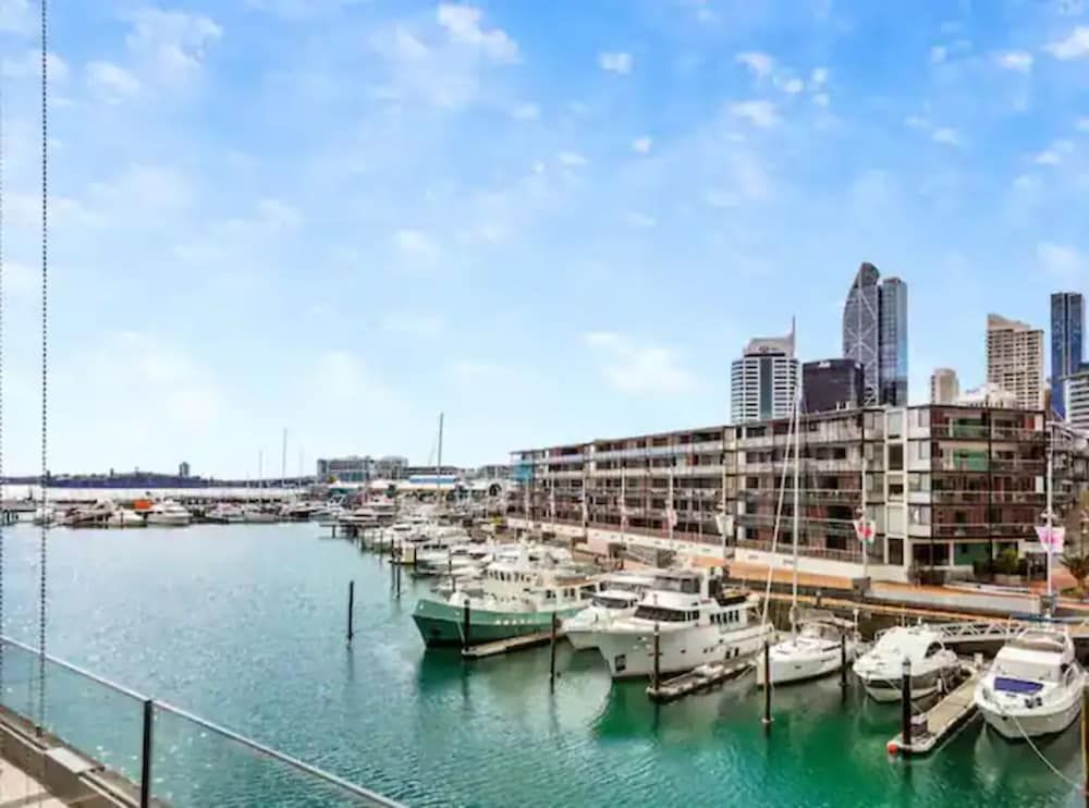 undefined Stunning Views Of Viaduct Harbour! Free Parking 2