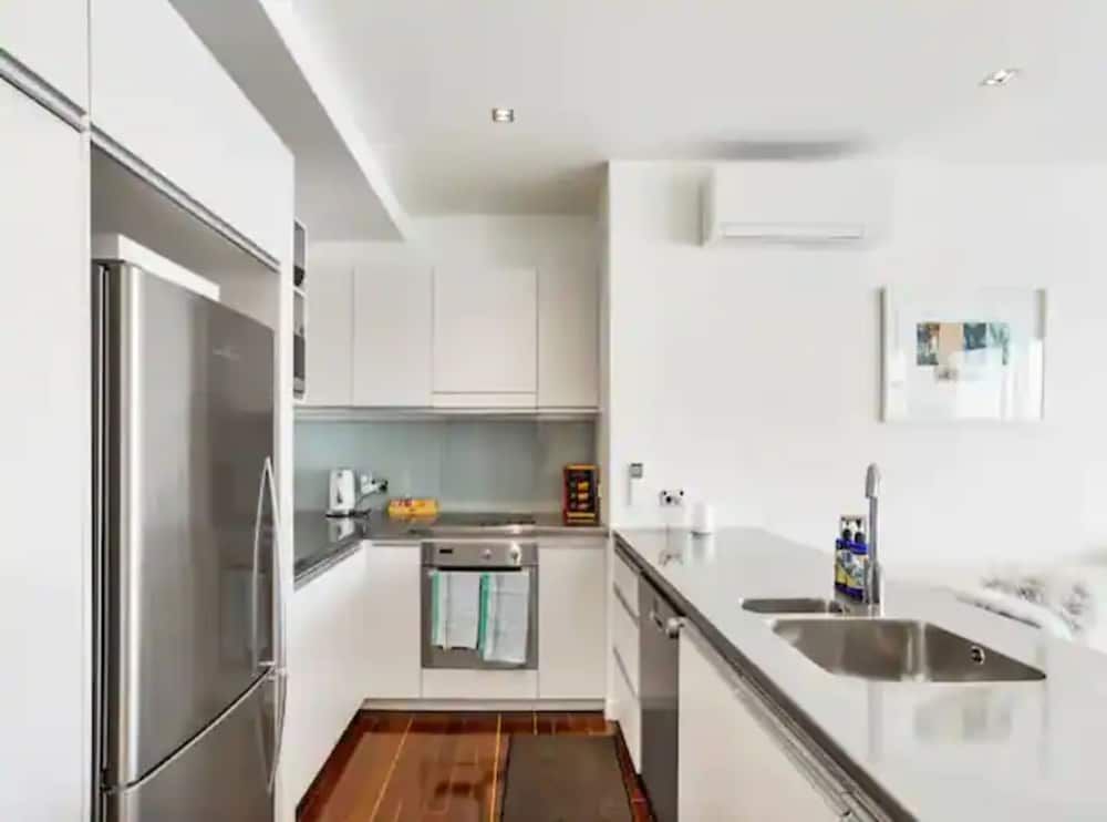 undefined Stunning Views Of Viaduct Harbour! Free Parking 7