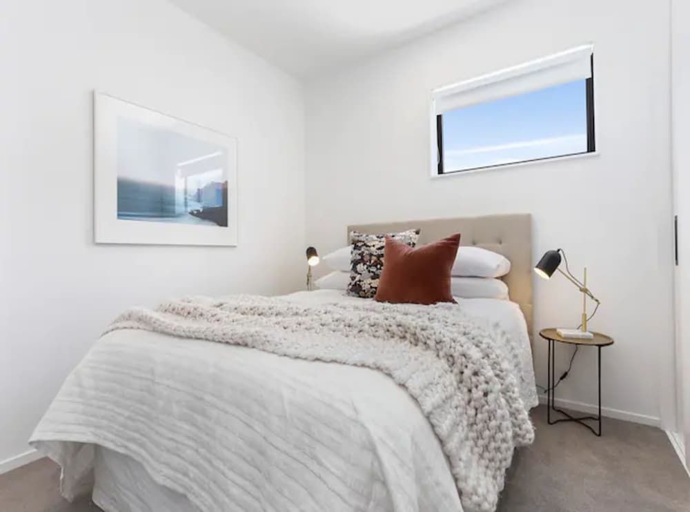 undefined Stunning Modern Two Bedroom - Perfect Location!