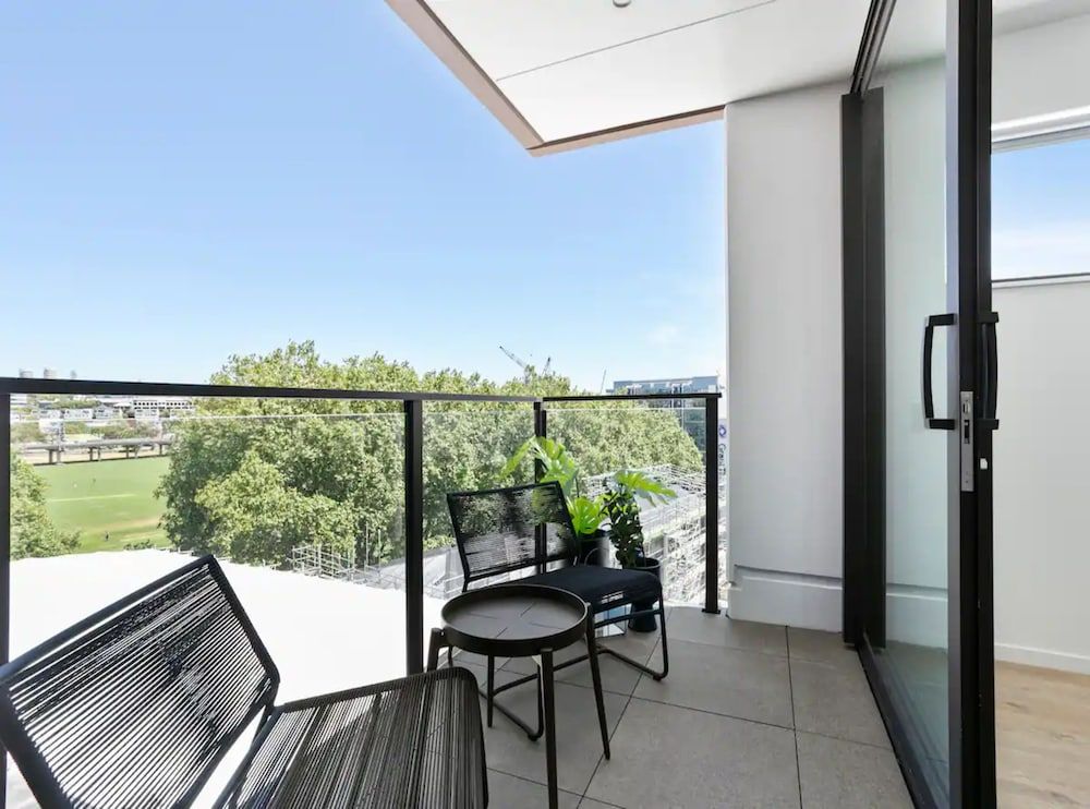 undefined Stunning Modern Two Bedroom - Perfect Location! 8