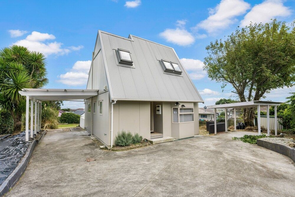 undefined A Home away from Home - Netflix -Parking 2