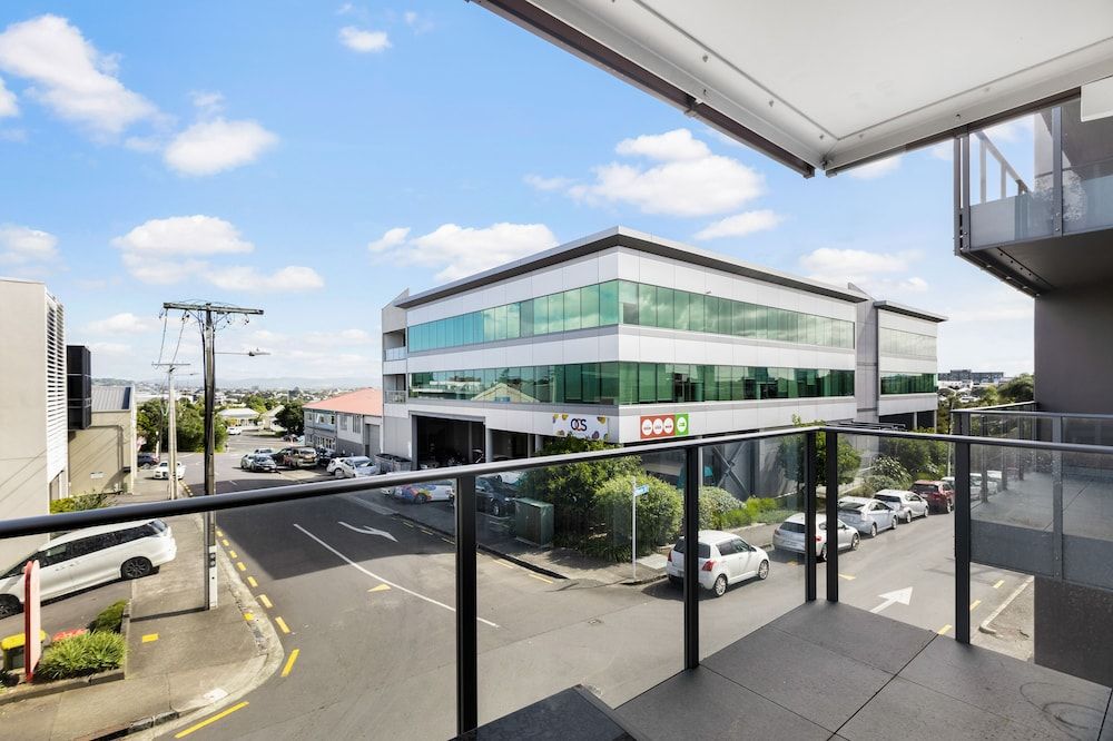 undefined Superb 2BR Aprt in Central City - Wifi 2