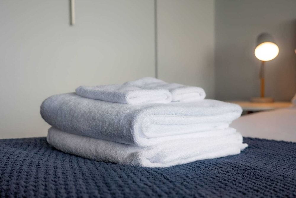 Centrally Located Light-filled Studio w/ Parking Basic Studio, 1 Queen Bed 13