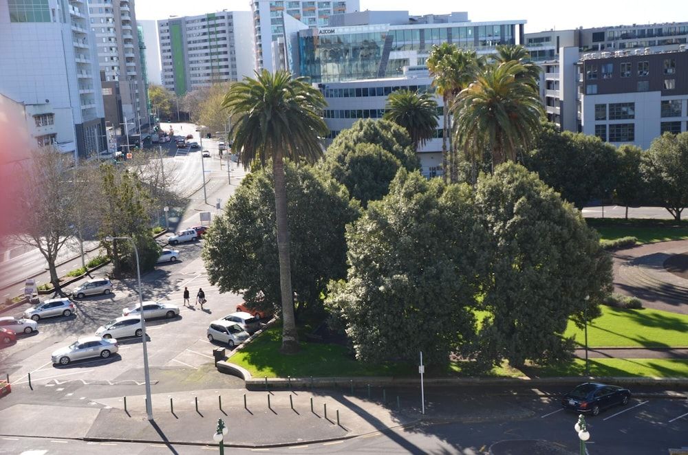 undefined Modern 2BR apt Near Spark Arena - Free Parking 7