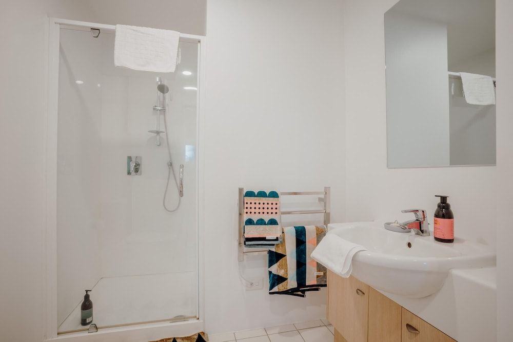 undefined Modern 2BR apt Near Spark Arena - Free Parking 8